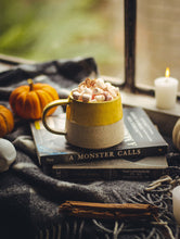 Cargar imagen en el visor de la galería, Taza Kero Octubre