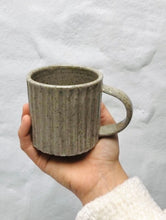 Cargar imagen en el visor de la galería, Taza Purpi Latte