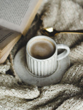 Cargar imagen en el visor de la galería, Taza Purpi Espresso + Platito